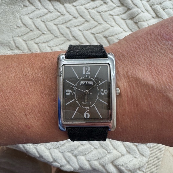 Coach Accessories - COACH Classic Signature Vintage Watch R-1628